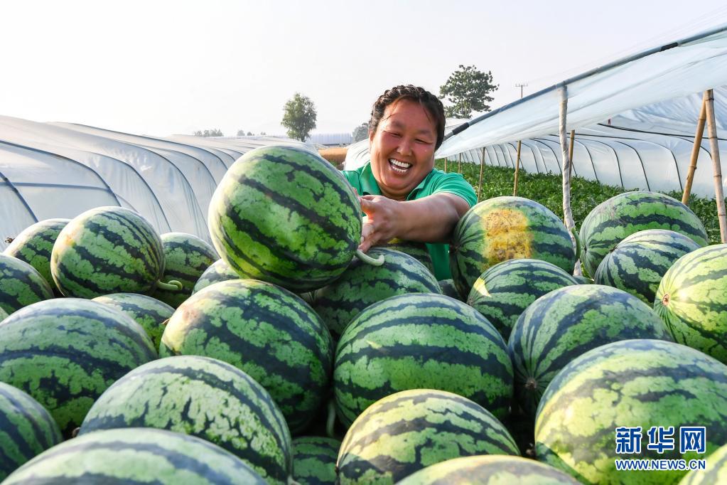 Quelle est la clé de la hausse ? 20 000 + ? du revenu par habitant à Beijing et Shanghai au premier trimestre ?