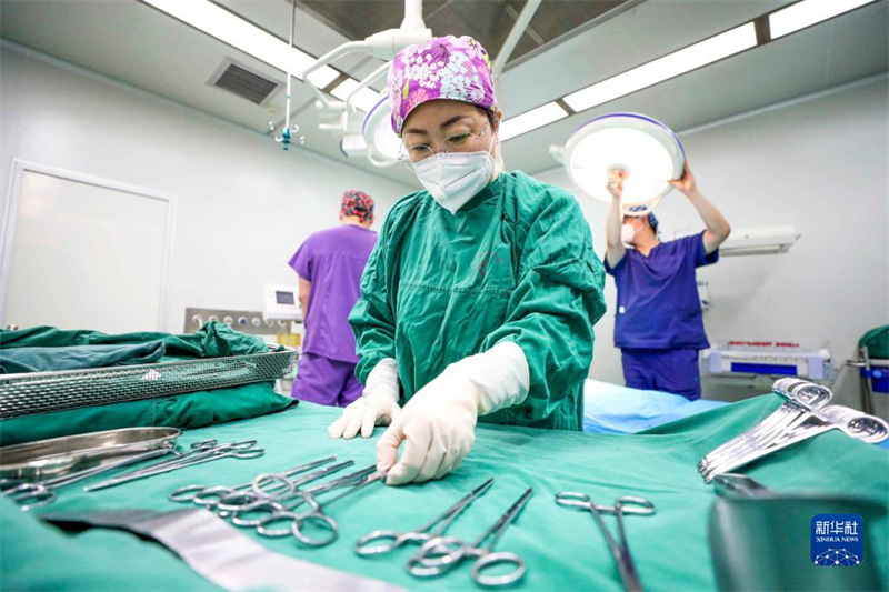 Des ? anges en blanc ? lors de la Journée internationale des infirmières