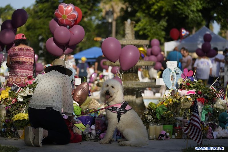 Etats-Unis : hommage aux victimes d'une fusillade de masse au Texas
