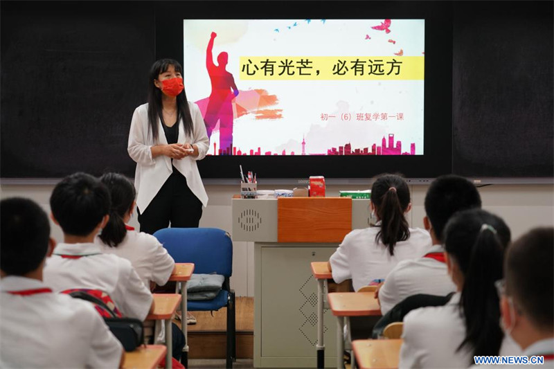 Rouverture des écoles primaires et secondaires à Beijing