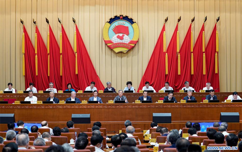 Le plus haut conseiller politique chinois insiste sur la mise en oeuvre de la politique de l'emploi prioritaire