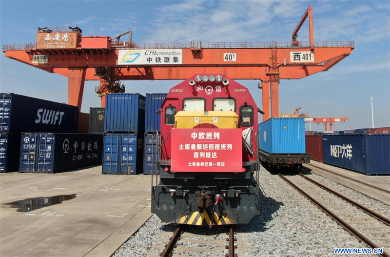 Chine : train de fret Chine-Europe dans le Shaanxi