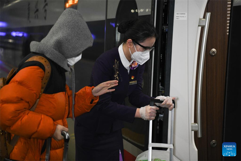 Des trains de nuit temporaires mis en service pour la Fête du printemps dans l'est de la Chine