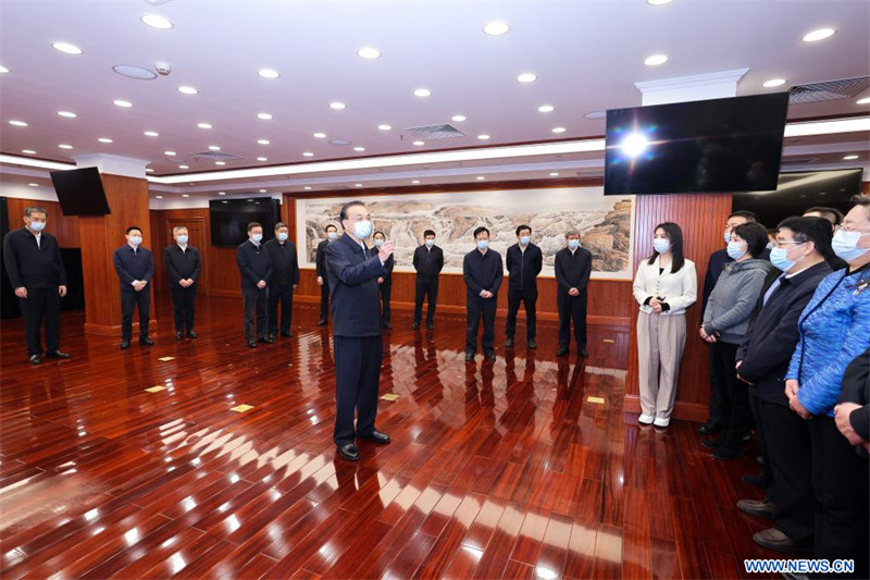 Le Premier ministre chinois met l'accent sur l'innovation en matière de macro-réglementation et sur la stabilisation de l'économie