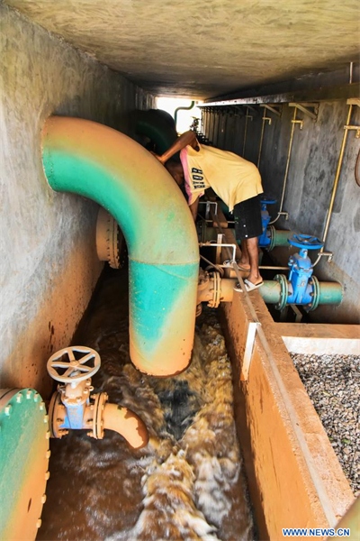 Une station de traitement chinoise améliore l'alimentation en eau de villes camerounaises