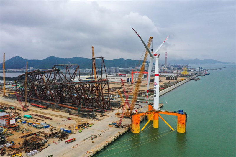 La Chine franchit une nouvelle étape dans le domaine des plate-formes éoliennes en haute mer