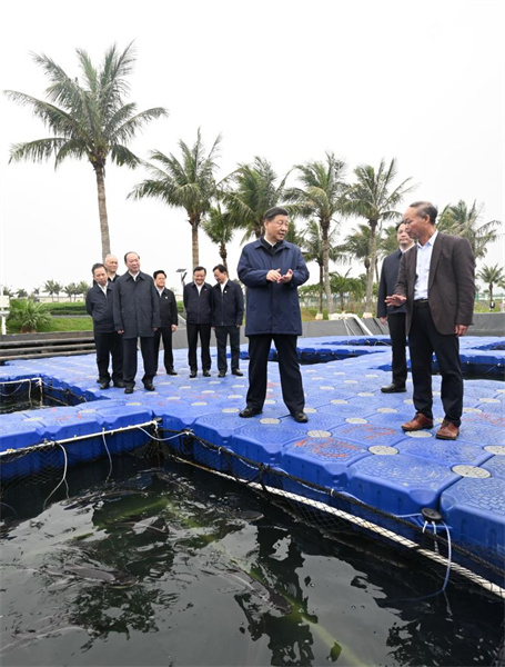 Xi Jinping inspecte la province chinoise du Guangdong