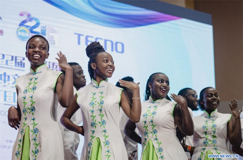 La jeunesse kényane met en valeur ses compétences linguistiques et culturelles dans un concours de langue chinoise