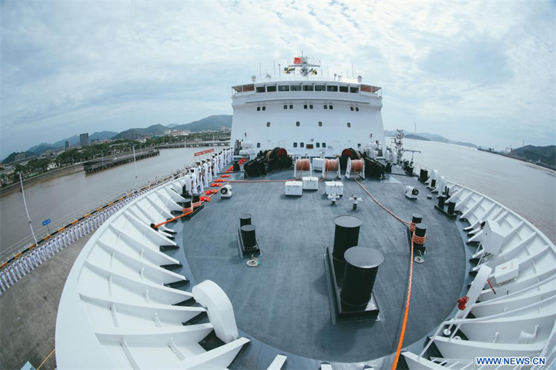 Départ d'un navire-h?pital de la marine chinoise pour une mission humanitaire