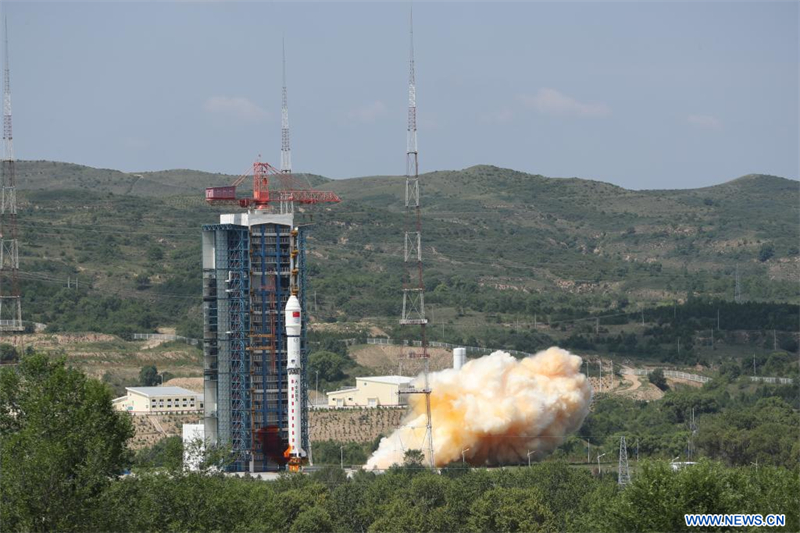 La Chine lance quatre satellites dans l'espace