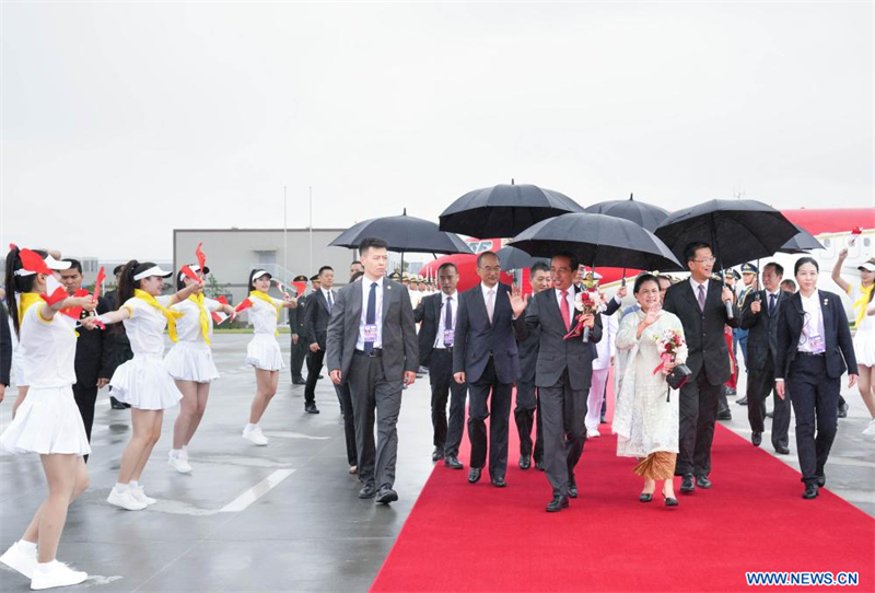 Arrivée du président indonésien à Chengdu pour les Jeux mondiaux universitaires de la FISU