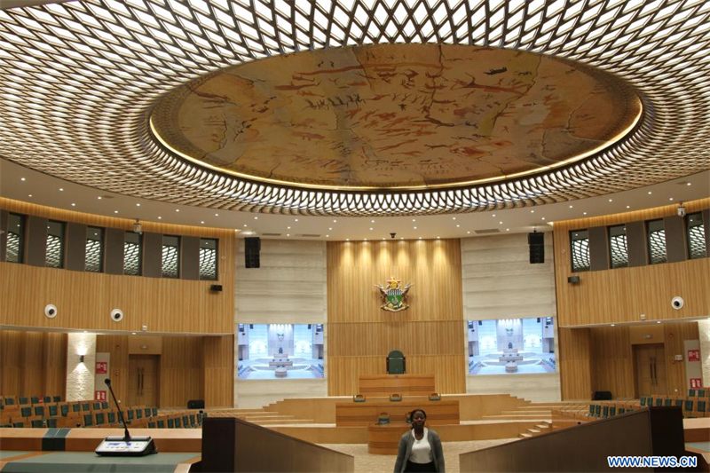 La Chine livre au Zimbabwe le nouveau batiment du parlement