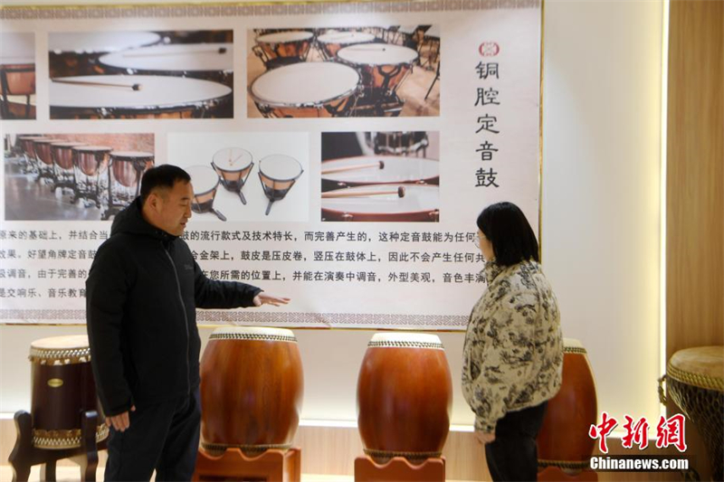 Le ma?tre des tambours chinois fait conna?tre son art au monde entier