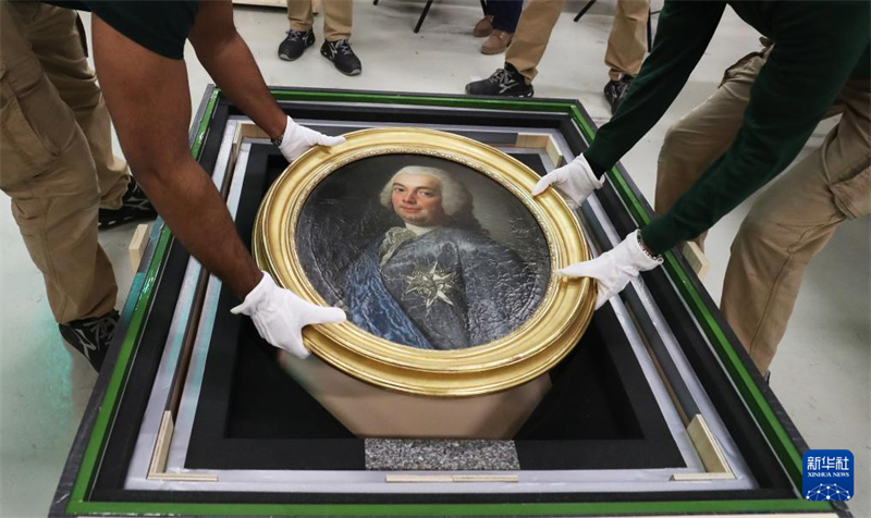 Des objets provenant du chateau de Versailles bient?t exposés dans la Cité Interdite de Beijing