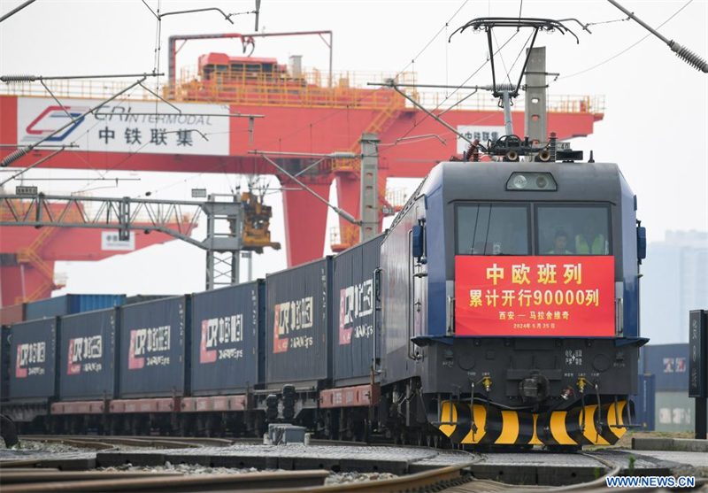 Les trains de fret Chine-Europe réalisent plus de 90.000 voyages, stimulant le développement de qualité de l'initiative