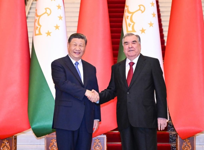 Xi affirme que la Chine est prête à développer un partenariat stratégique global de coopération dans la nouvelle ère avec le Tadjikistan