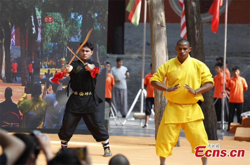 Henan : 10 pratiquants de 47 pays récompensés par le titre d'? étoile du kung-fu Shaolin ?