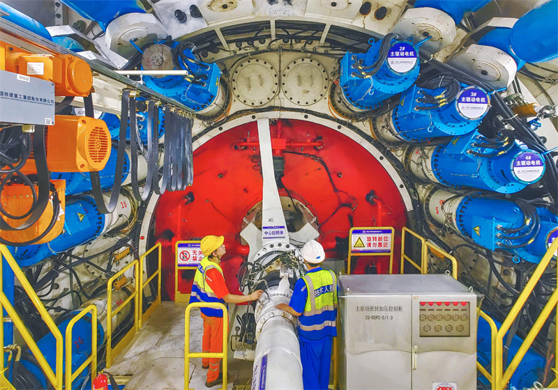 Zhejiang : la machine à bouclier ultra-large sous-marine ? Yongzhou ? a posé avec succès 200 anneaux de tunnel à Ningbo