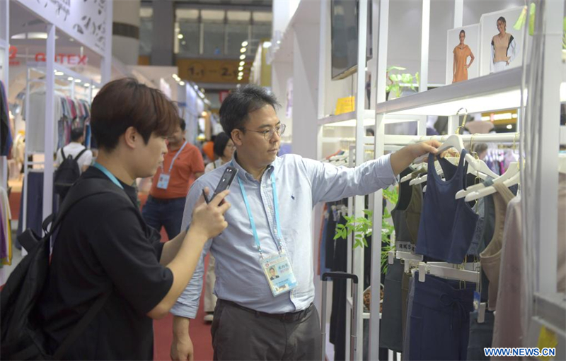 Chine : cl?ture de la 136e Foire de Canton, fréquentation record d'acheteurs internationaux