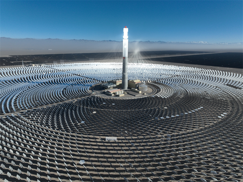 Gansu : un projet pilote ? solaire thermique + photovolta?que ? atteint sa pleine capacité de production d'électricité connectée au réseau