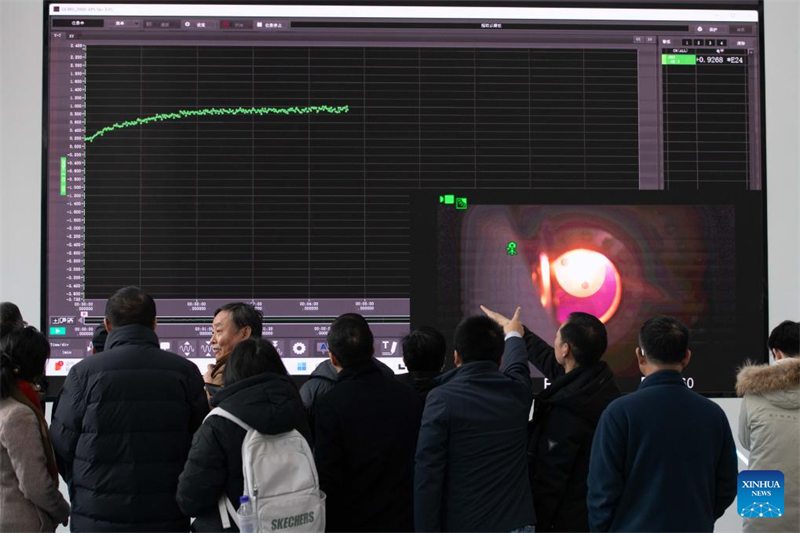 Les scientifiques chinois développent une plate-forme de recherche pour le ? soleil artificiel ?