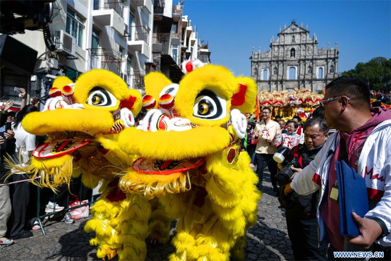 Chine : célébrations de la Fête du Printemps à Macao