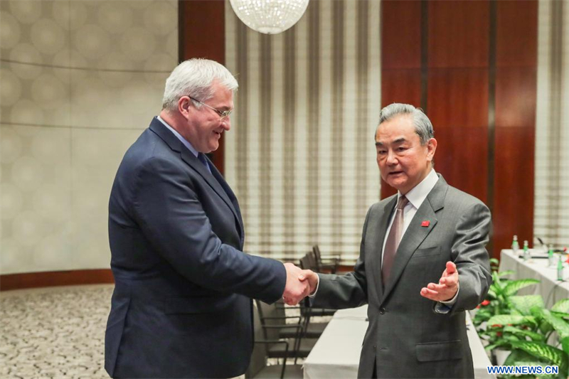 La Chine espère un accord de paix équitable, durable et contraignant pour la crise ukrainienne