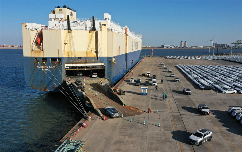 Plus de 4 000 voitures de marque chinoise sont parties du port de Tianjin pour l'Amérique du Sud