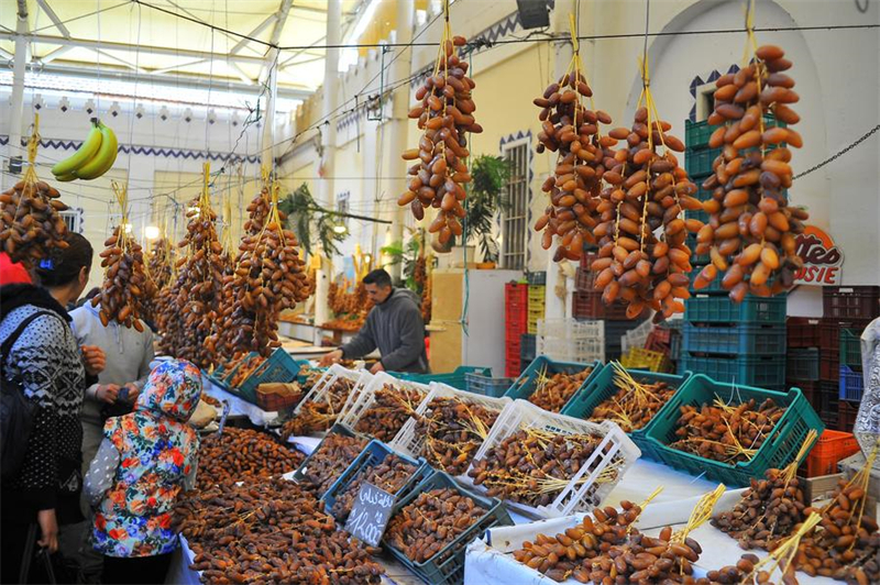 Tunisie : courses pour le Ramadan à Tunis