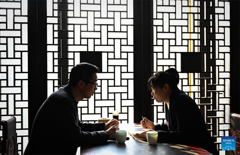 Histoire en photos d'une députée servant les gens avec passion et dévouement en tant que chef spécialiste des Shaomai