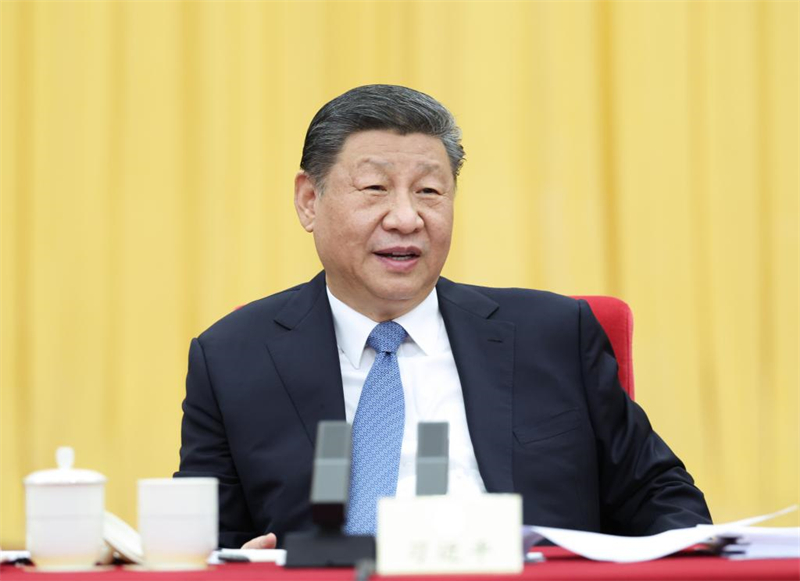 Xi Jinping souligne le r?le de l'éducation dans le soutien au progrès scientifique et technologique ainsi qu'au développement des talents