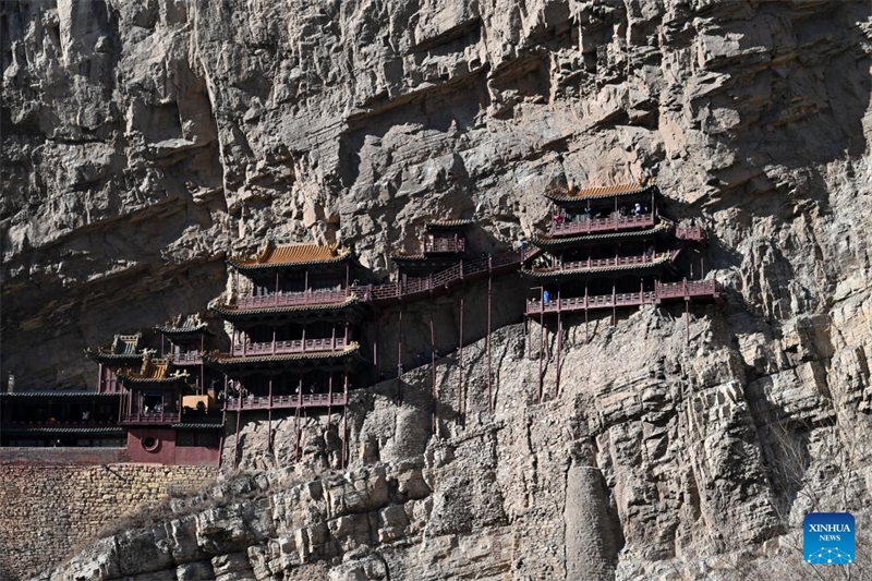 Shanxi : le spectaculaire temple Xuankong suspendu à Datong