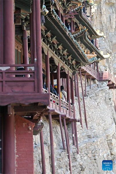 Shanxi : le spectaculaire temple Xuankong suspendu à Datong