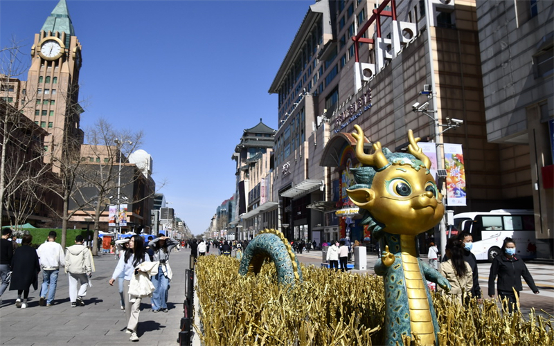 A la découverte de la rue commerciale Wangfujing de Beijing