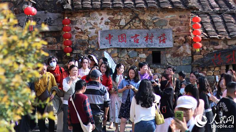 Fujian : le vieux village multicolore de Quangang a une forte atmosphère de printemps