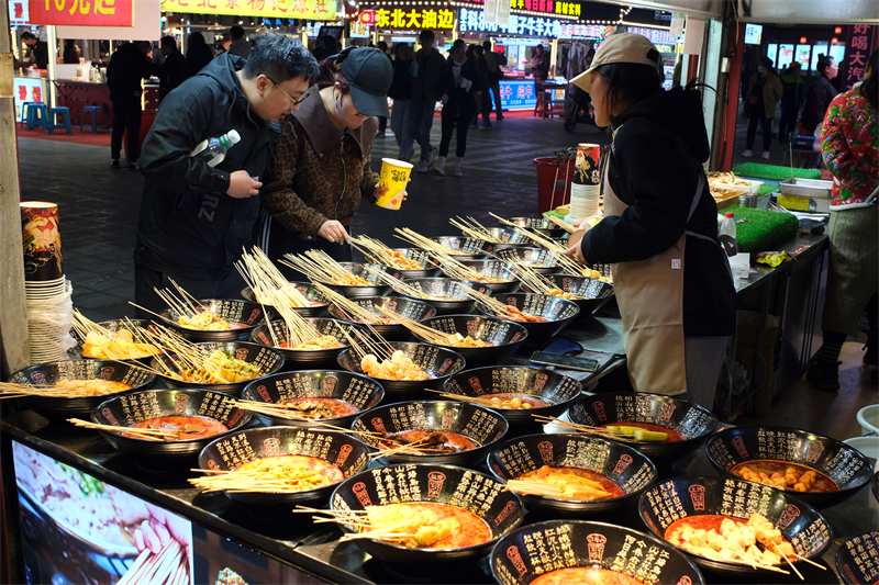 Liaoning : l'économie nocturne se réchauffe à Shenyang