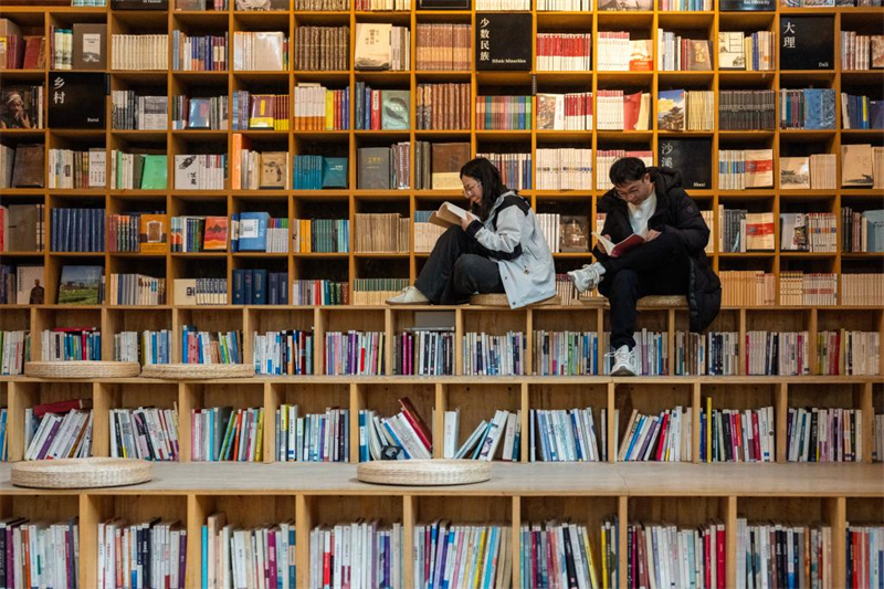 Le tourisme printanier stimule la consommation à travers la Chine