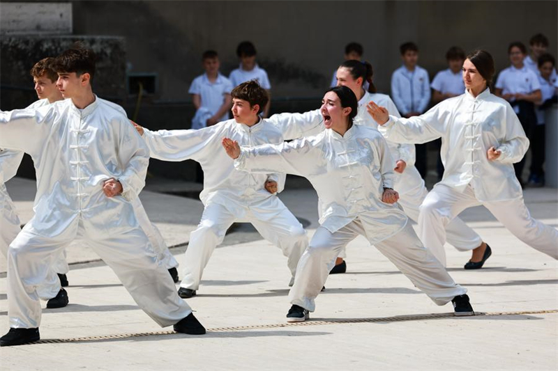 Italie : événement culturel chinois dans un pensionnat de Rome
