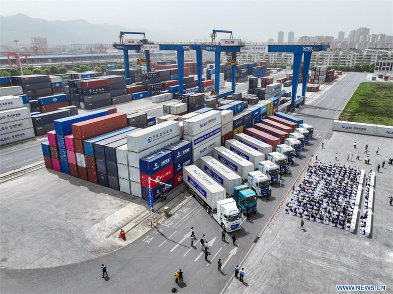 Chine : lancement d'une nouvelle ligne interrégionale pour camions à hydrogène dans le sud-ouest