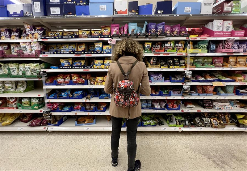 Le Royaume-Uni suspend ses tarifs douaniers sur 89 produits importés sur fond de tensions commerciales mondiales