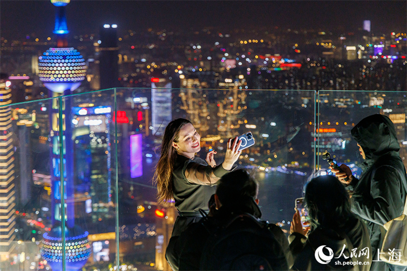 Depuis la plate-forme d'observation Magnolia, surplombez Shanghai d'une hauteur de 320 mètres !