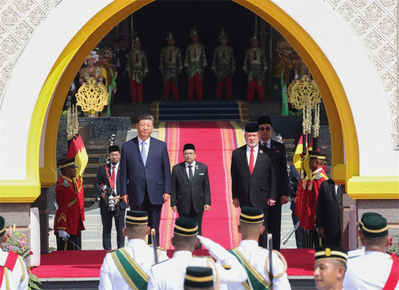 Xi appelle à des efforts conjoints pour batir une communauté de destin stratégique et de haut niveau Chine-Malaisie