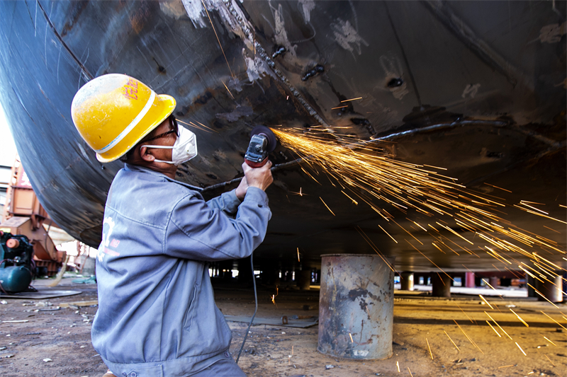 Jiangxi : le chantier naval de Duchang met les bouchées doubles pour honorer les commandes