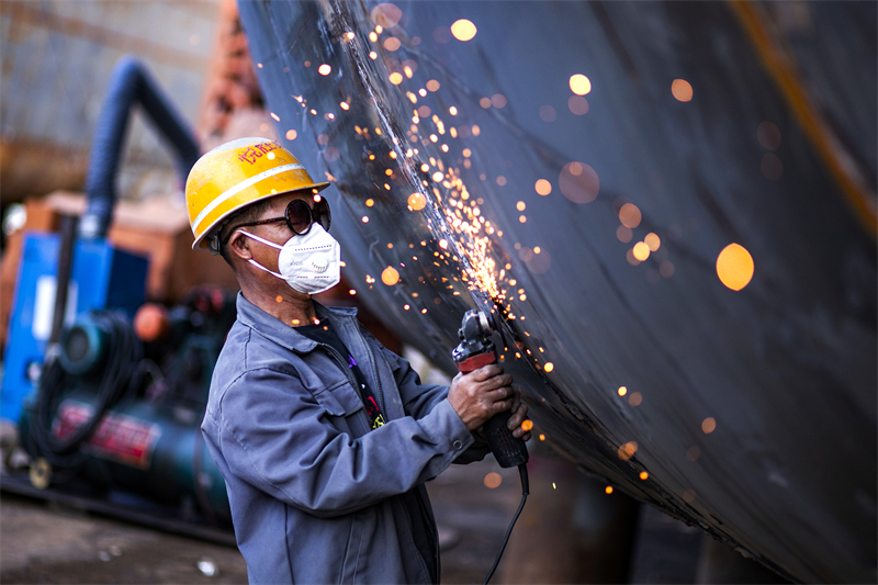 Jiangxi : le chantier naval de Duchang met les bouchées doubles pour honorer les commandes