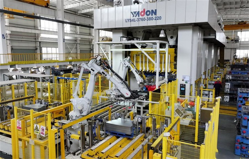 La consommation d'électricité en hausse de 2,5% au premier trimestre en Chine