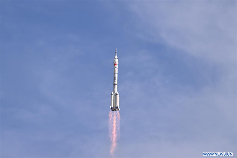 La Chine lance le vaisseau spatial habité Shenzhou-20