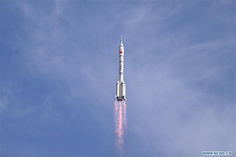 La Chine lance le vaisseau spatial habité Shenzhou-20