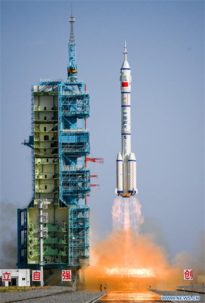 La Chine lance le vaisseau spatial habité Shenzhou-20