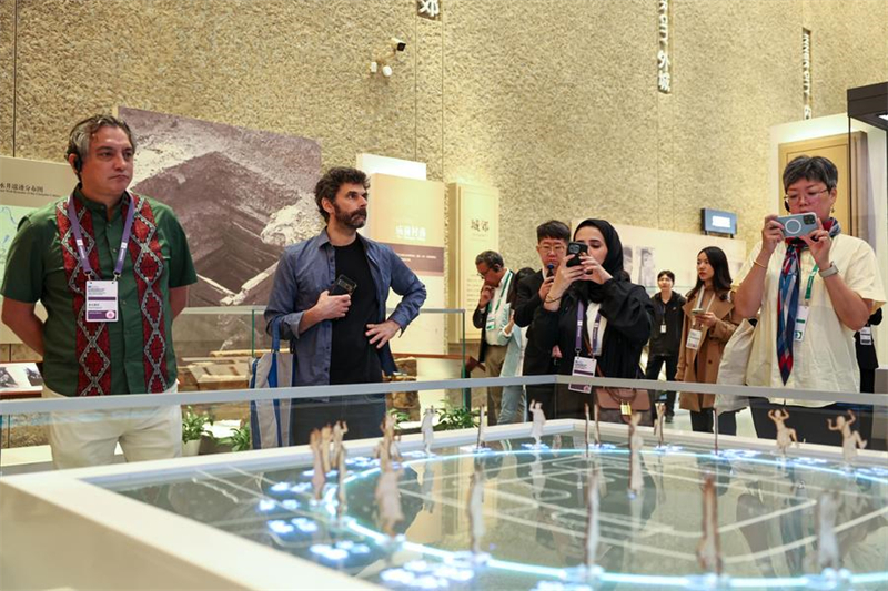 Zhejiang : la technologie fait progresser les efforts archéologiques sur le site de Liangzhu