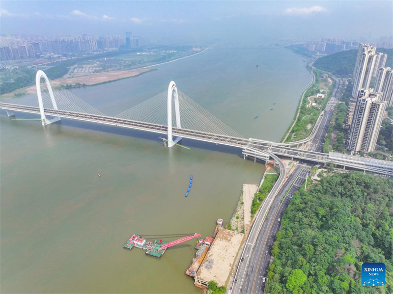 Hunan : début des opérations d'essai du grand pont de Xinglianlu à Changsha
